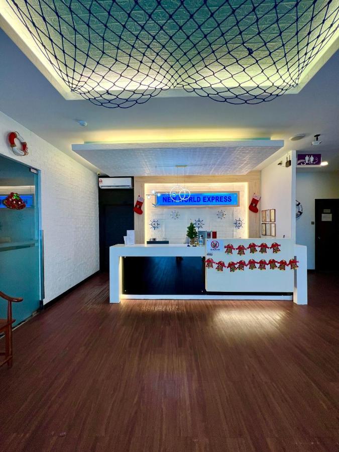 New World Express Motel Bintulu Exteriör bild