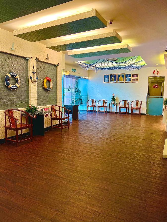 New World Express Motel Bintulu Exteriör bild